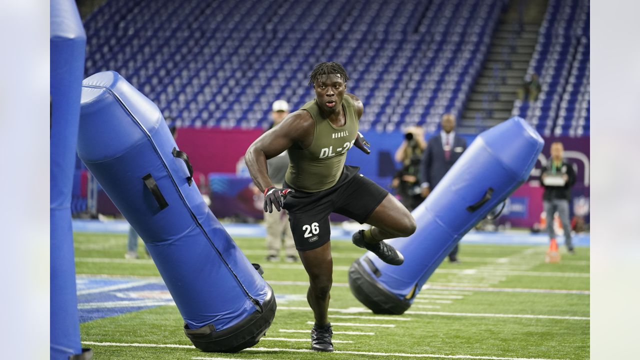 Watch Pick & View Highlights: Bucs Select YaYa Diaby with the 82nd Pick in  the 2023 NFL Draft