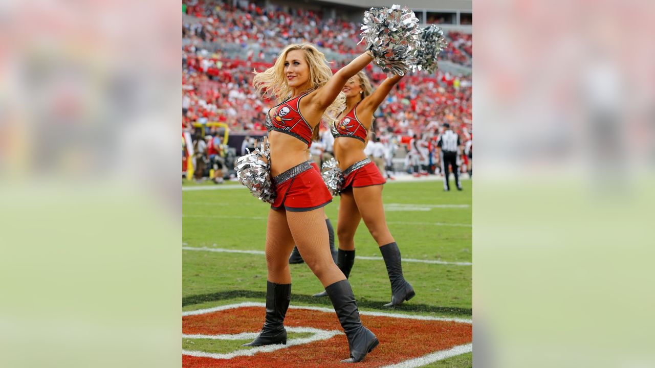 Photos: Buccaneers Cheerleaders, Week 1