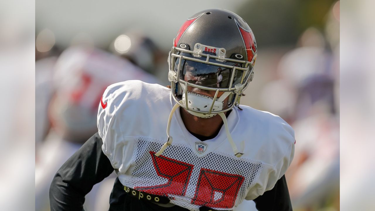 Buccaneers rookie jersey numbers: 87 for Seferian-Jenkins, 34 for