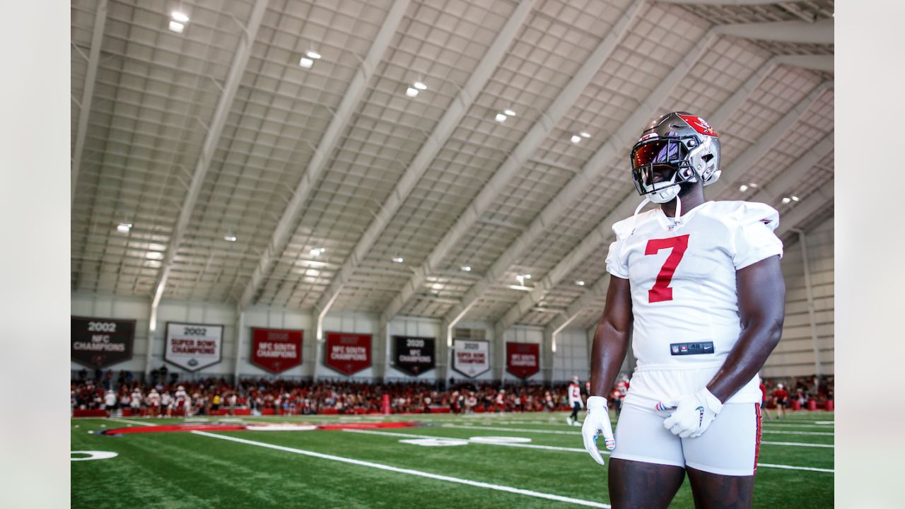 TAMPA, FL - AUGUST 07: Tampa Bay Buccaneers Head Coach Todd Bowles watches  the action on the field during the Tampa Bay Buccaneers Training Camp on  August 07, 2022 at the AdventHealth