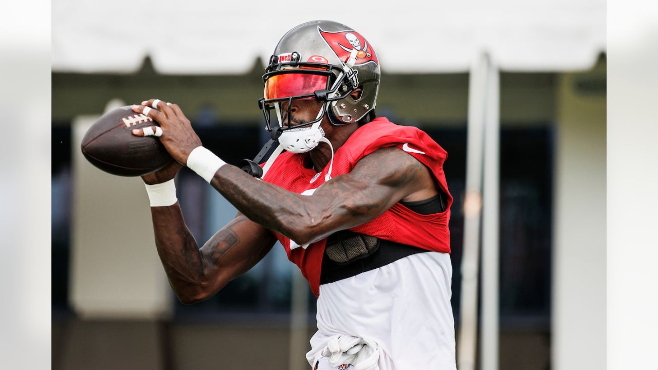 Tampa Bay Buccaneers vs. Atlanta Falcons Inactives: Julio Jones to Play? -  Sports Illustrated Atlanta Falcons News, Analysis and More