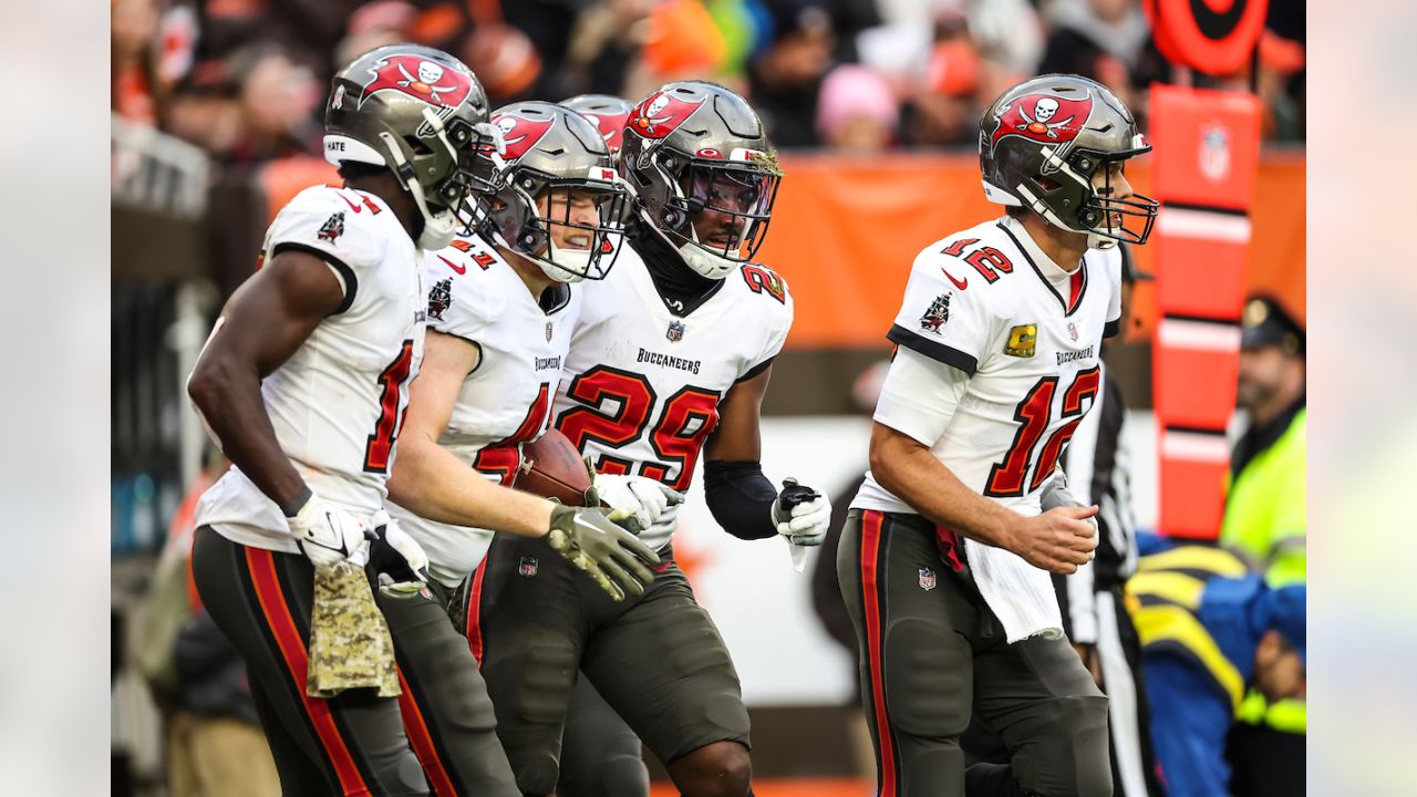 Photos: Week 12 - Buccaneers at Browns Pregame