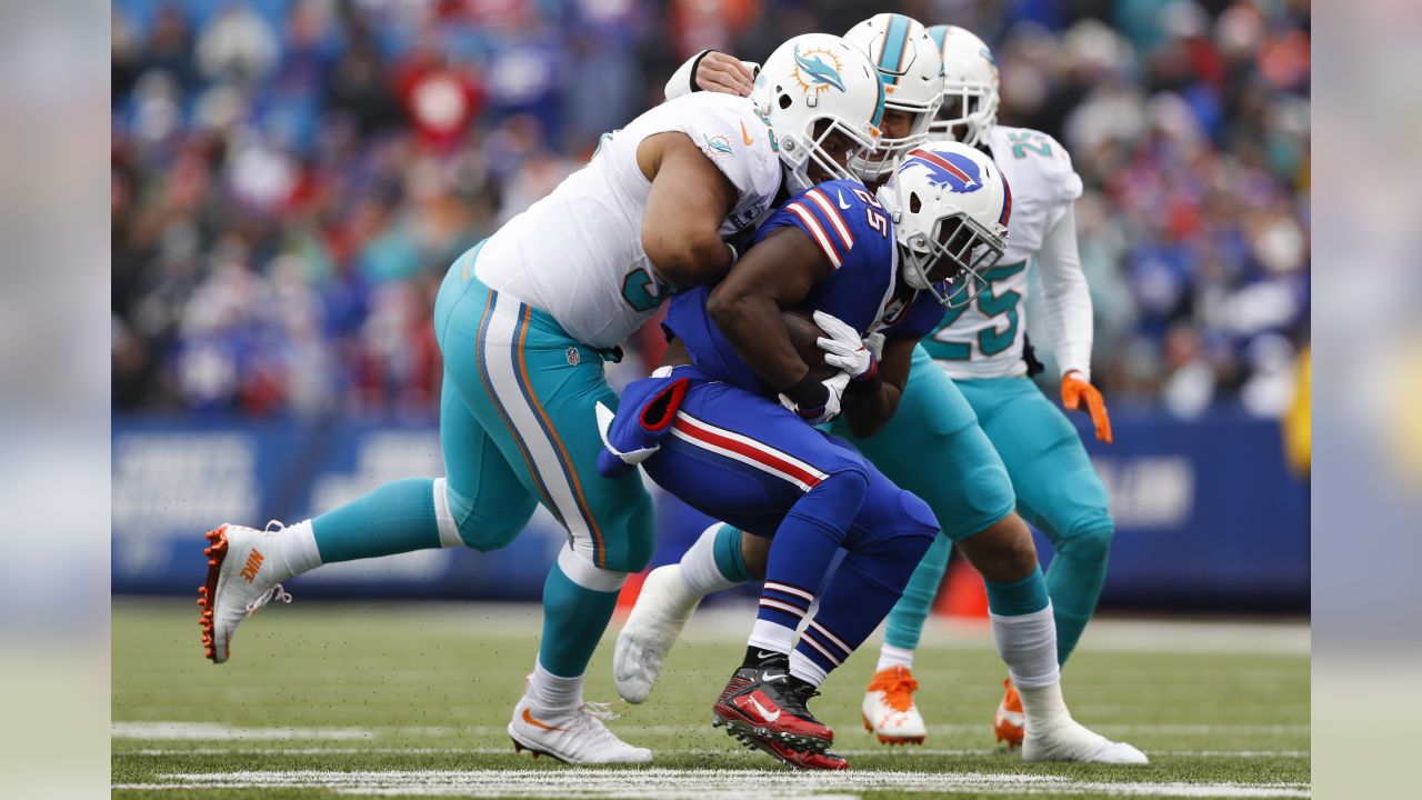 Bucs' Ndamukong Suh returns to Detroit with more TDs than QB takedowns