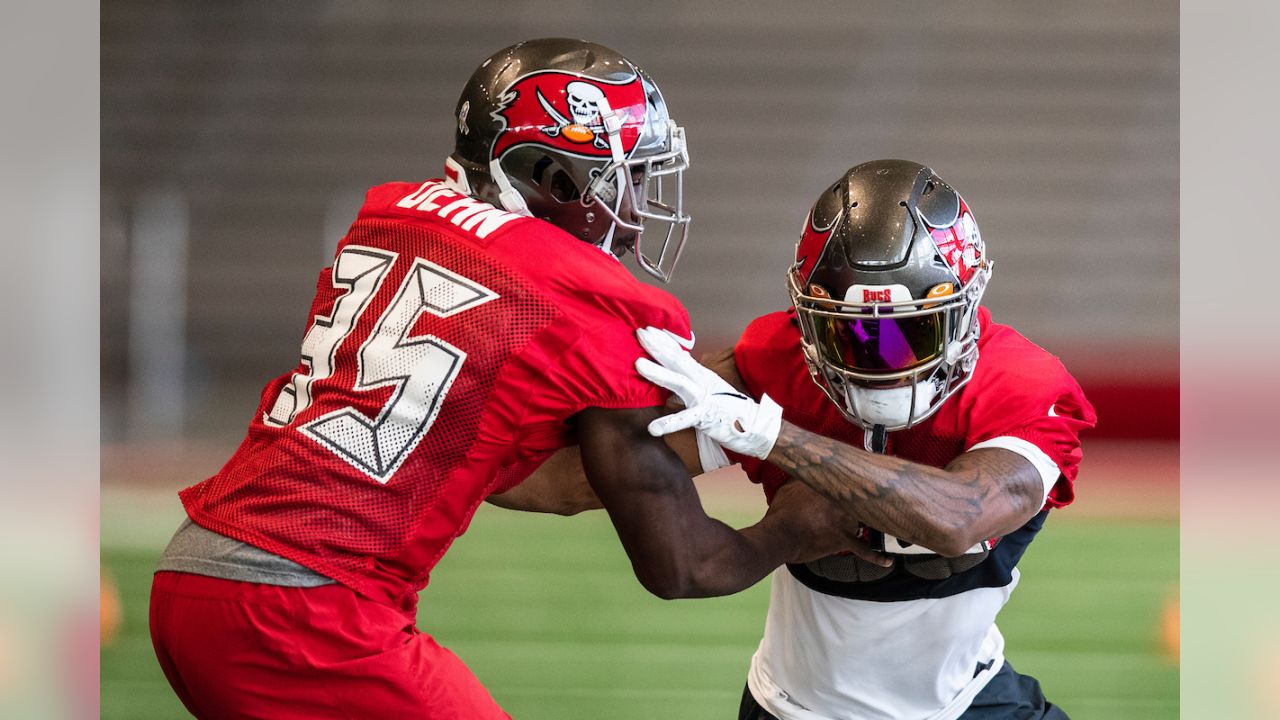 Numbers game: Jarran Reed wants to change, Jameis Winston does