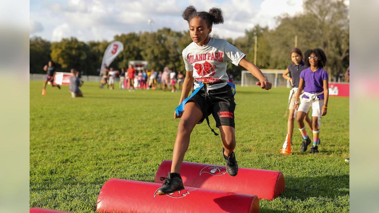 Atlanta Falcons hold girls flag football clinic in Bozeman