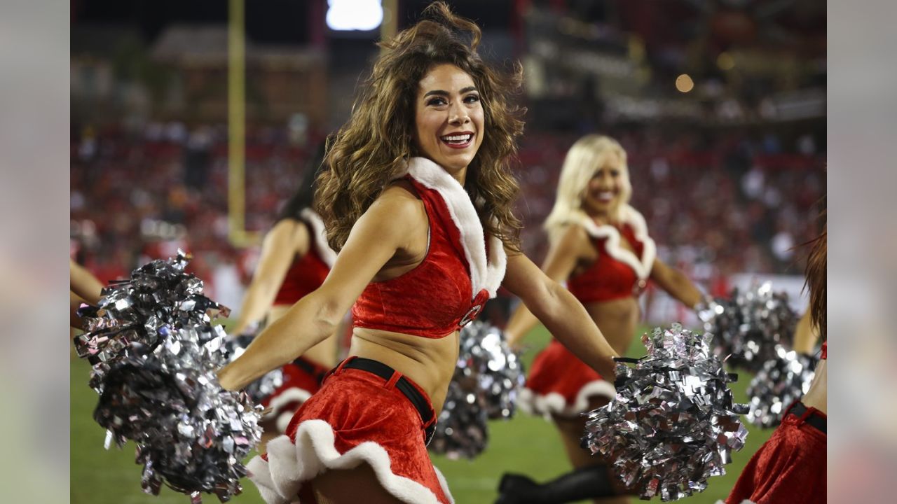 Photos: Buccaneers Cheerleader Michelle L.