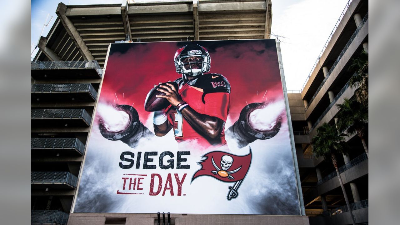 Tampa Bay Buccaneers unveil 'Siege the Day' 2015 marketing