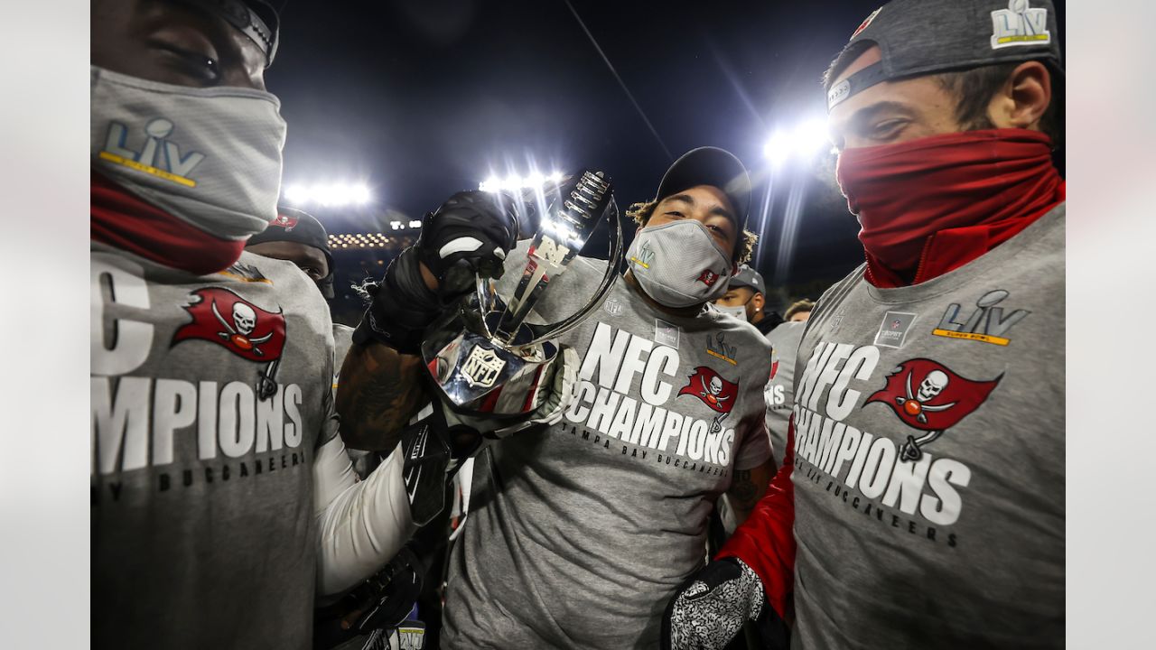 PHOTOS: Bucs Celebrate NFC Championship Win & Trophy Presentation