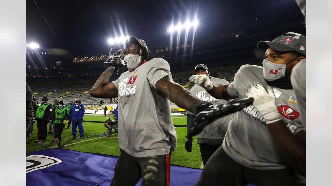 PHOTOS: Bucs Celebrate NFC Championship Win & Trophy Presentation