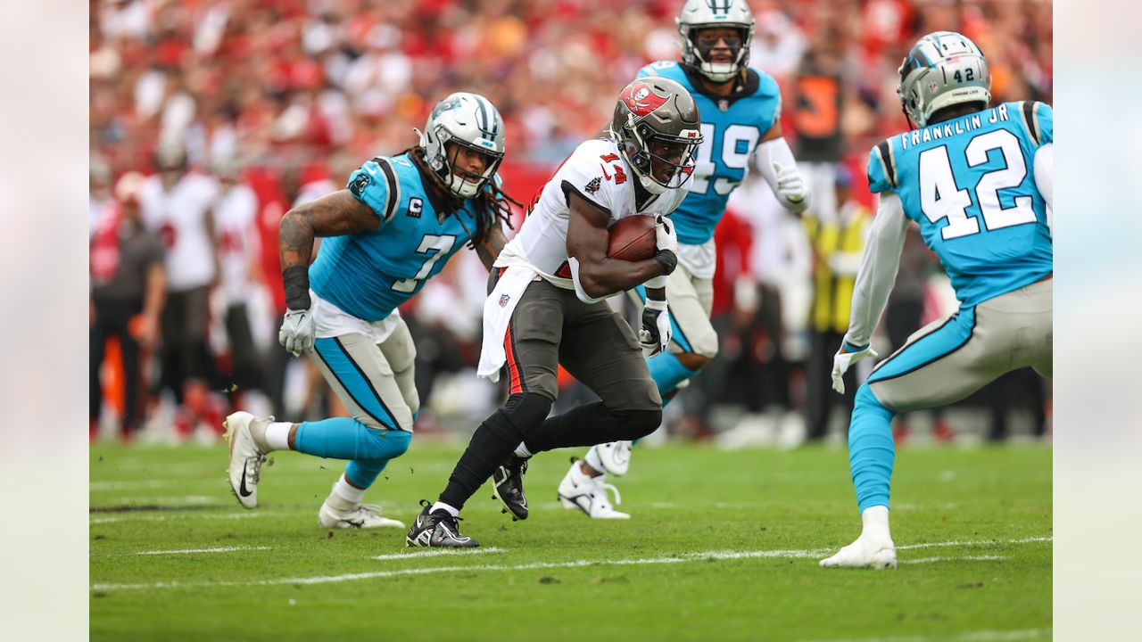 Best Photos From Panthers vs. Bucs