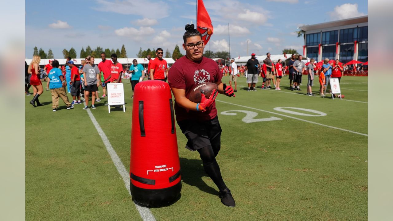 Photo story: Tampa Bay Bucs welcome Special Olympics athletes to training  camp