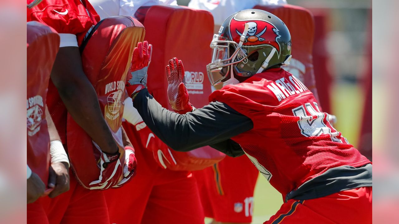 Canada's Antony Auclair part of Buccaneers team prepping to face K.C. in  Super Bowl