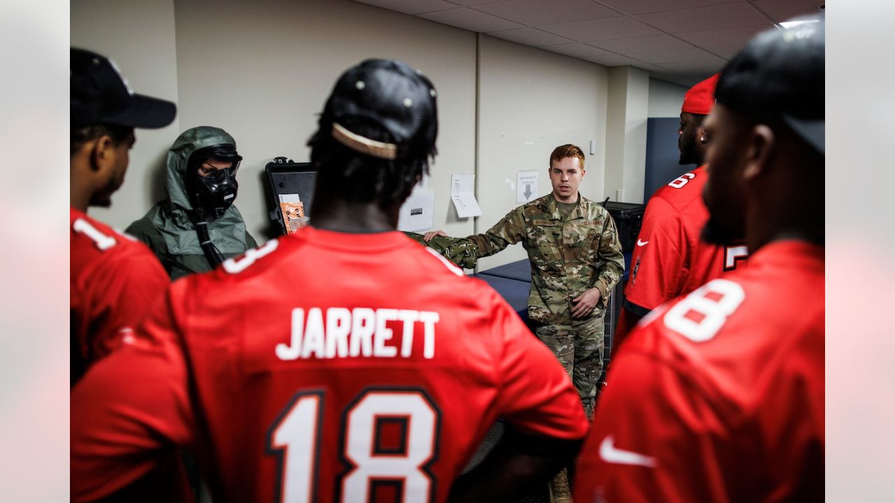 Team MacDill hosts Tampa Bay Buccaneers rookies > 927th Air