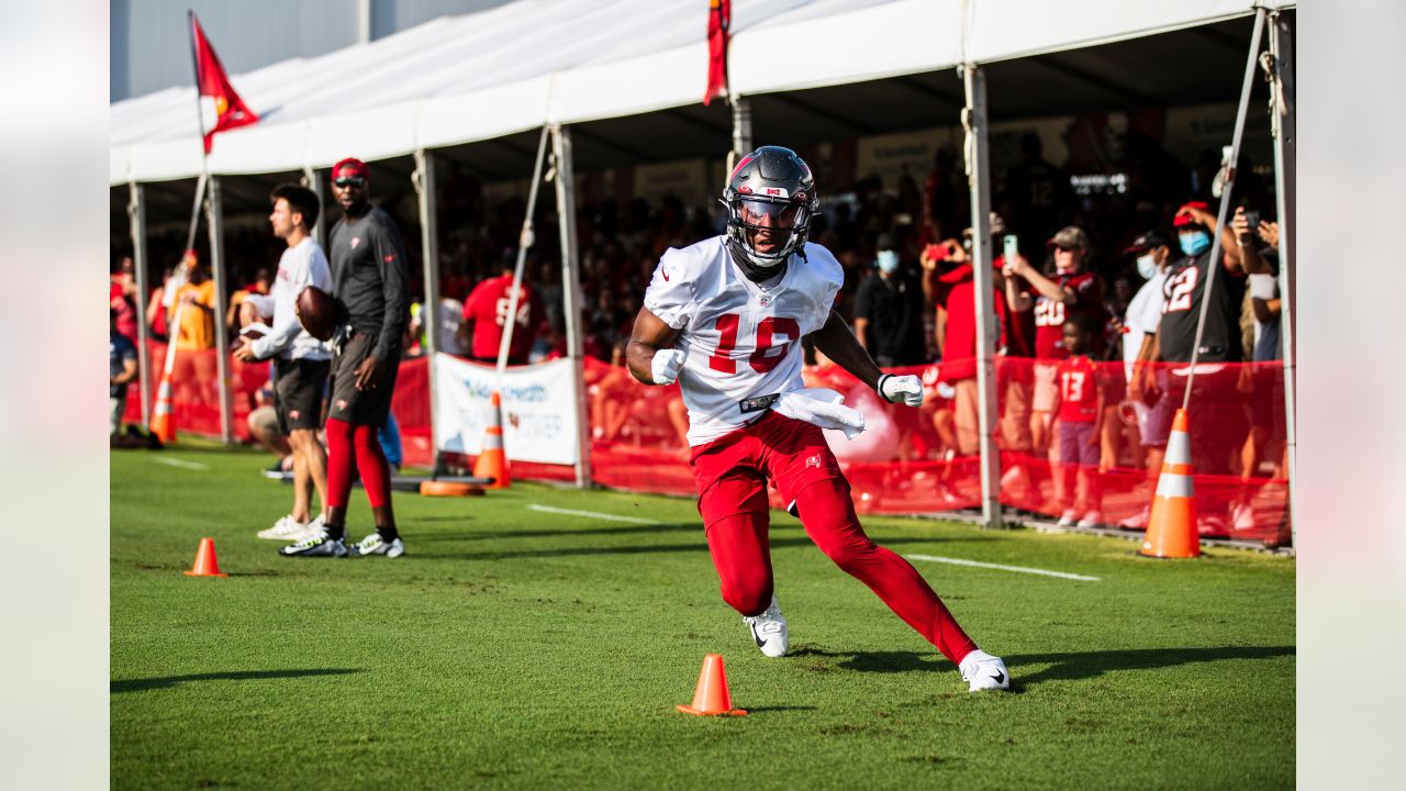 Best Photos from Bucs Training Camp Practice, July 25