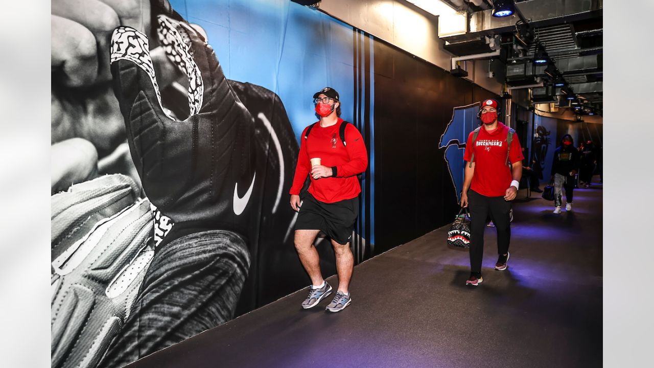 ARRIVAL PHOTOS: Cardinals Arrive For The Panthers Game