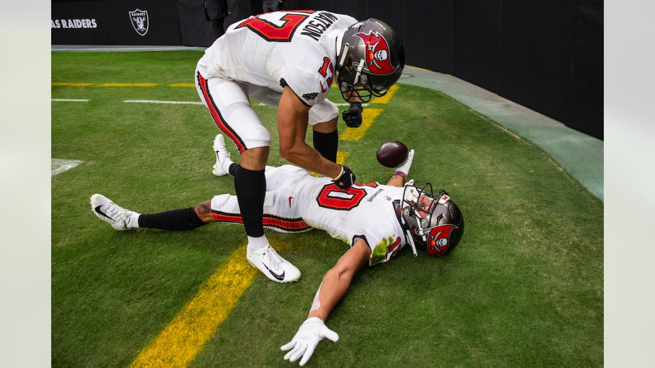 Landover, United States. 09th Jan, 2021. Tampa Bay Buccaneers wide receiver Antonio  Brown (81) celebrates with wide receiver Scotty Miller (10) after Brown  scored a 36-yard touchdown against the Washington Football Team