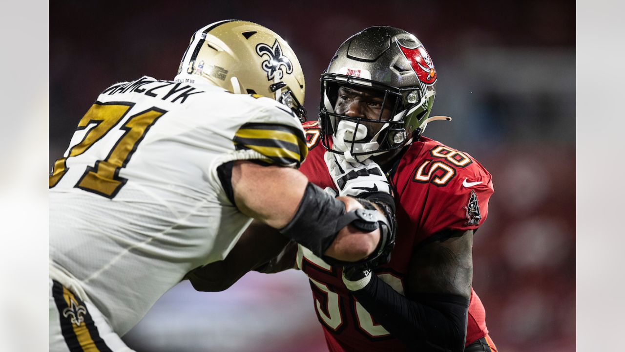 Shaq Barrett on New Deal with Bucs: 'I Was Always Focused on Being Back  Here'