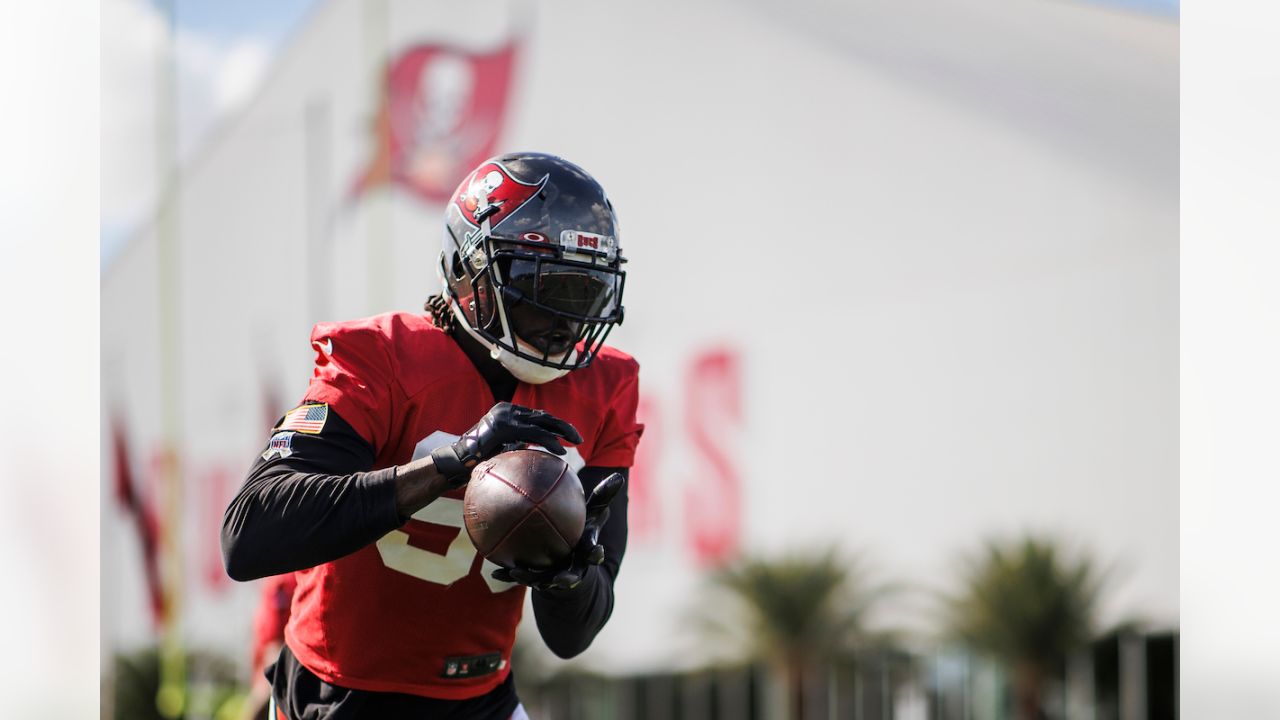 TAMPA, FL - SEP 29: Newly signed Tampa Bay Buccaneers defensive back Richard  Sherman (5) talks with Jordan Whitehead (33) and Carlton Davis III (24)  during the Tampa Bay Buccaneers work out