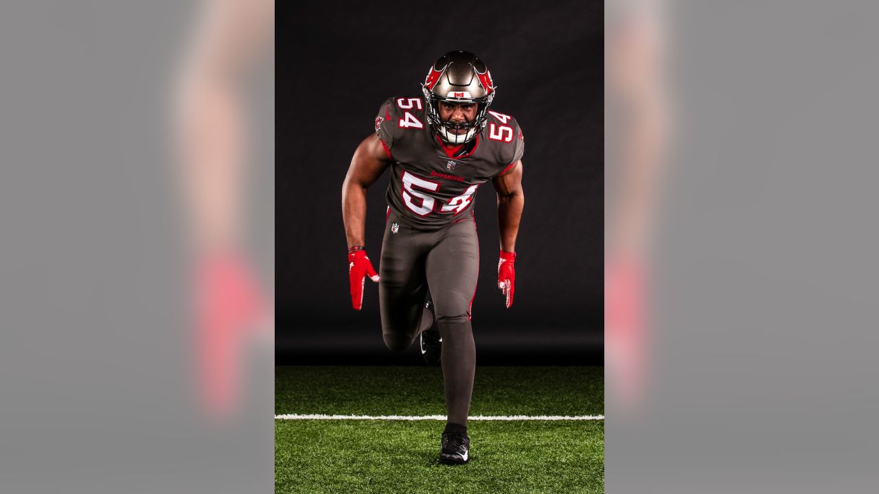 FIRST LOOK: Bucs take the field in new all-pewter uniforms