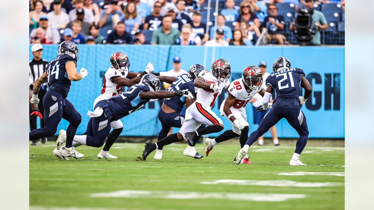 PHOTO GALLERY: Best Photos From Tennessee Titans' Preseason Game