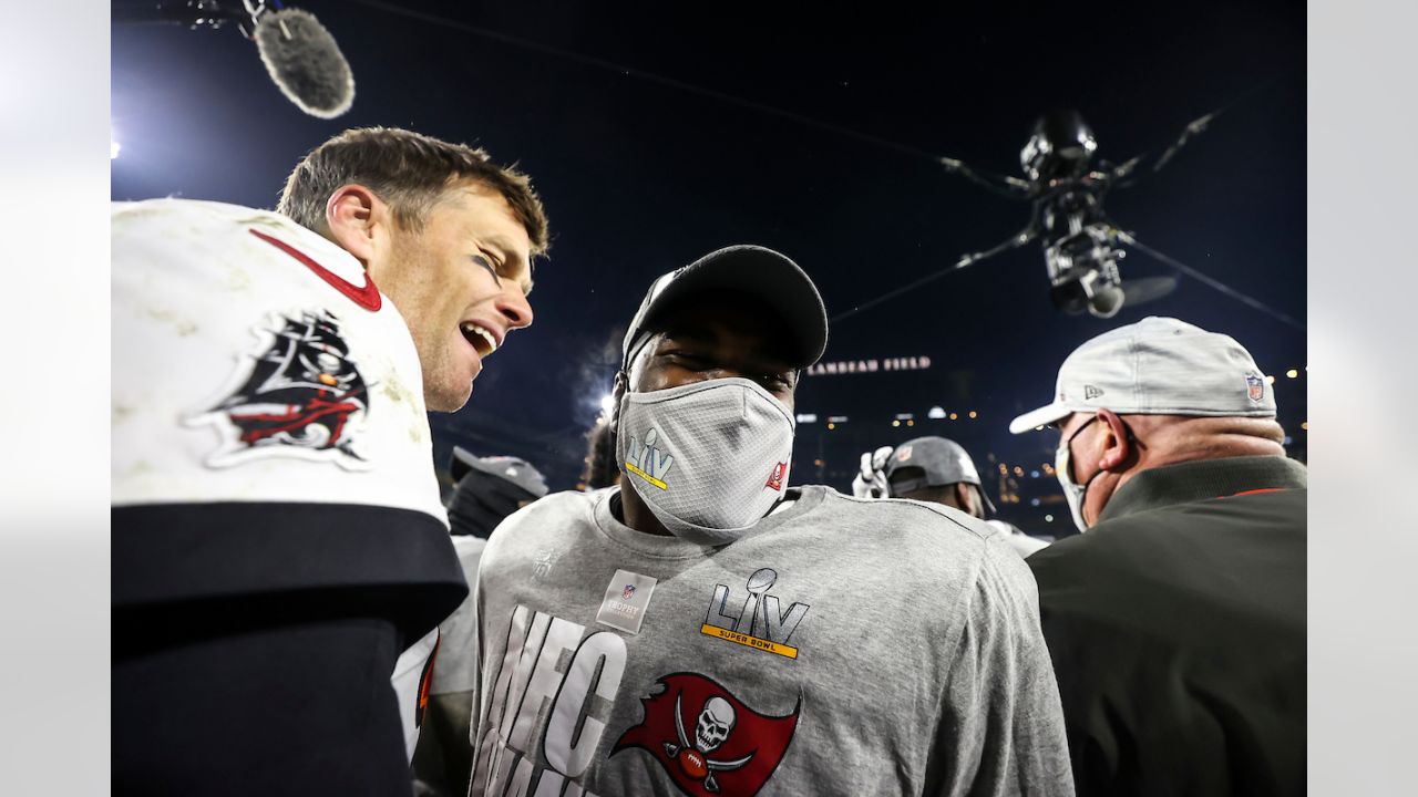 PHOTOS: Bucs Celebrate NFC Championship Win & Trophy Presentation