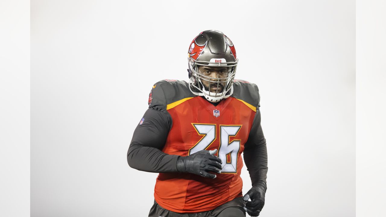 Bucs OT Donovan Smith: Shephard's Beach Resort enforced dress code