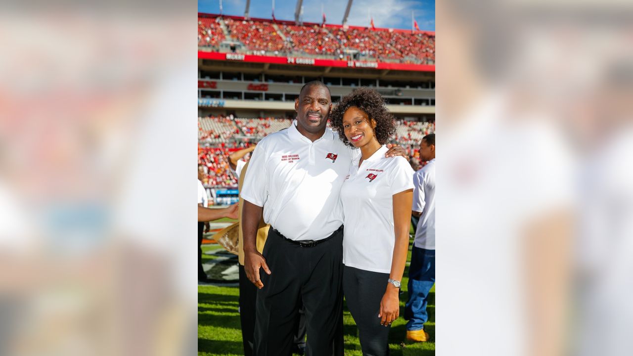 Doug Williams Ring of Honor Ceremony