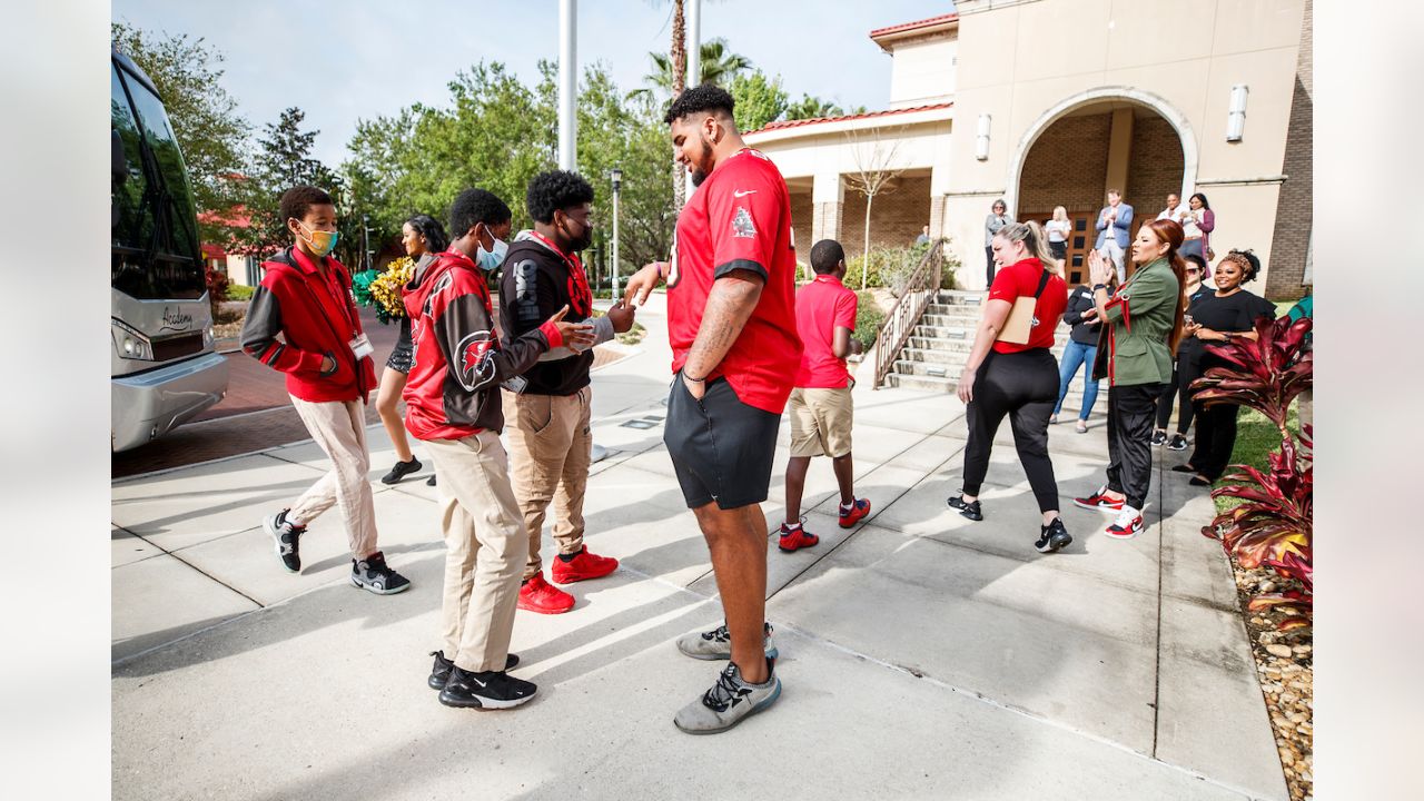 Saint Leo University hosts Tampa Bay Buccaneers Youth Leadership Program –  Community