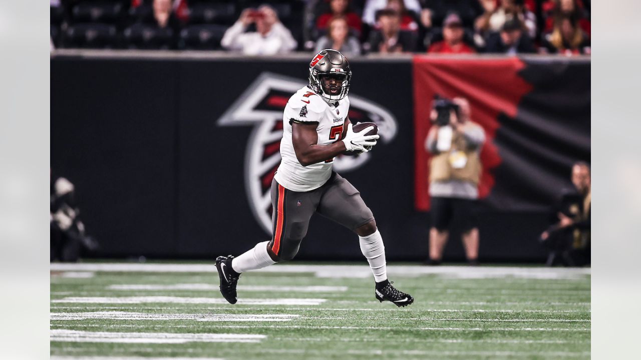 Game Photos  Week 13 Falcons vs Buccaneers