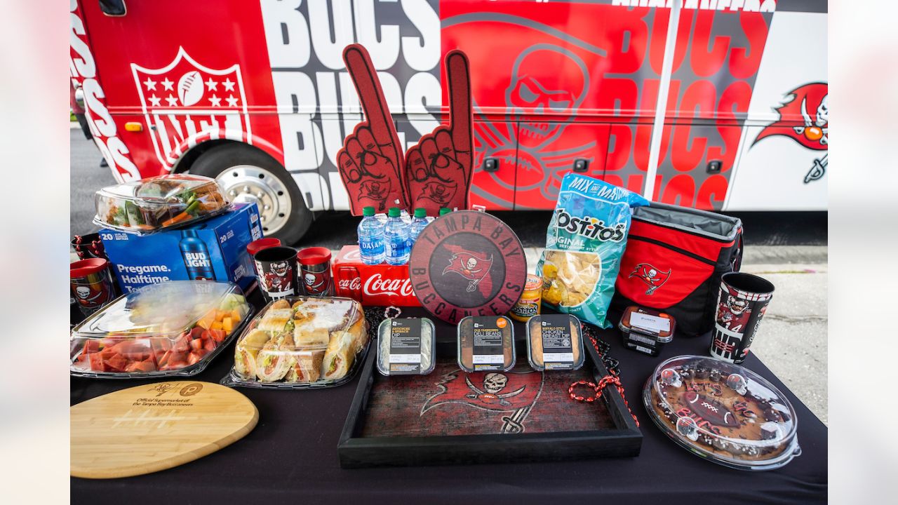 Tampa Bay Buccaneers on X: Want free game tickets? @budlight is