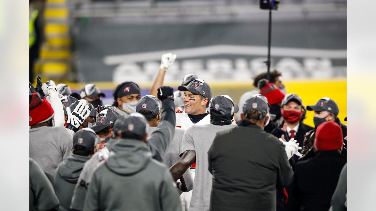 PHOTOS: Bucs Celebrate NFC Championship Win & Trophy Presentation