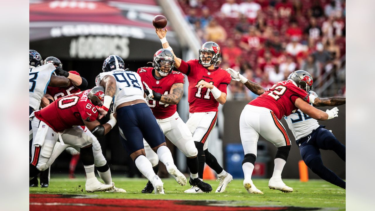 Tennessee Titans vs Tampa Bay Buccaneers NFL preseason game photos