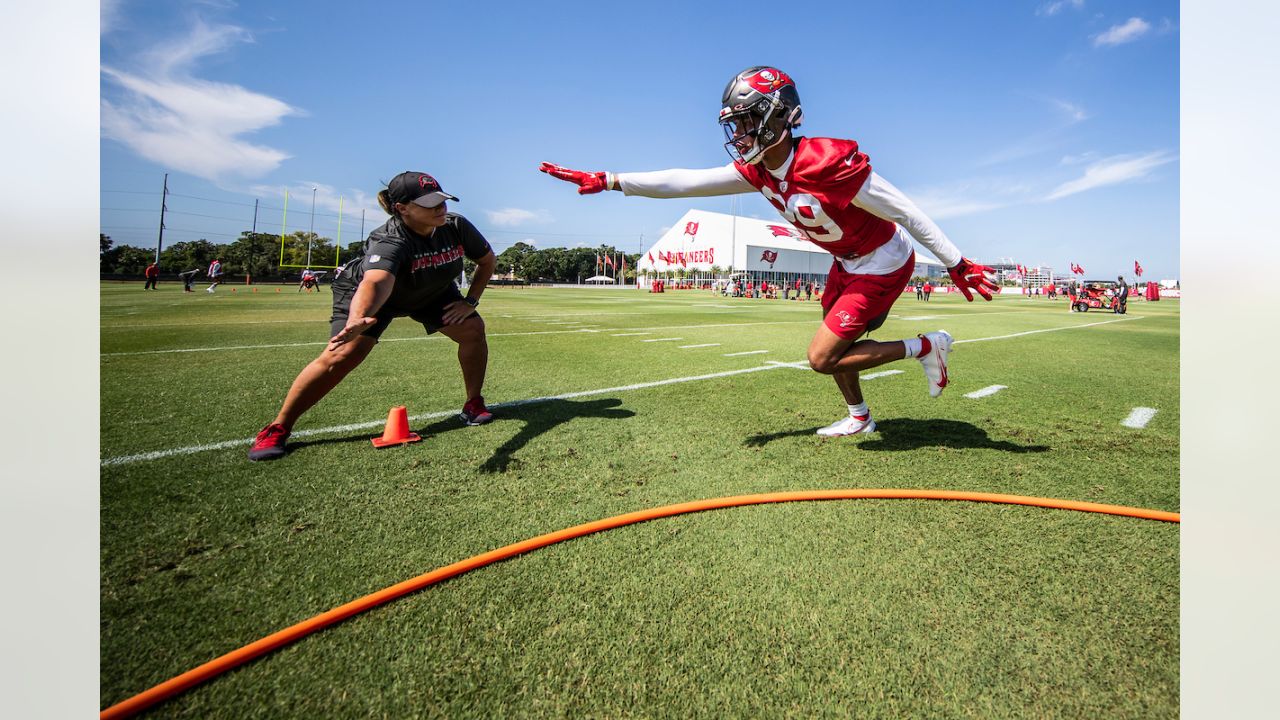 Bucs still talking with the reps of Leonard Fournette and Antonio Brown -  Bucs Nation