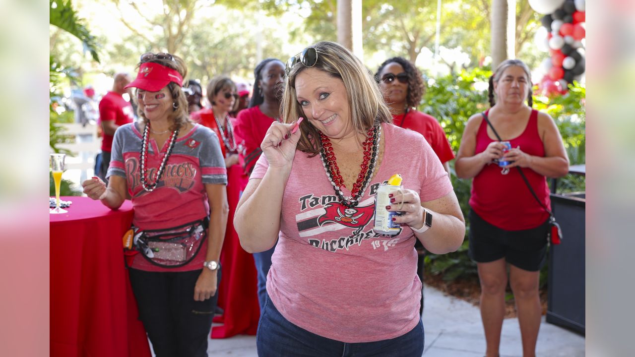 Photos of the Women of Red Tailgate