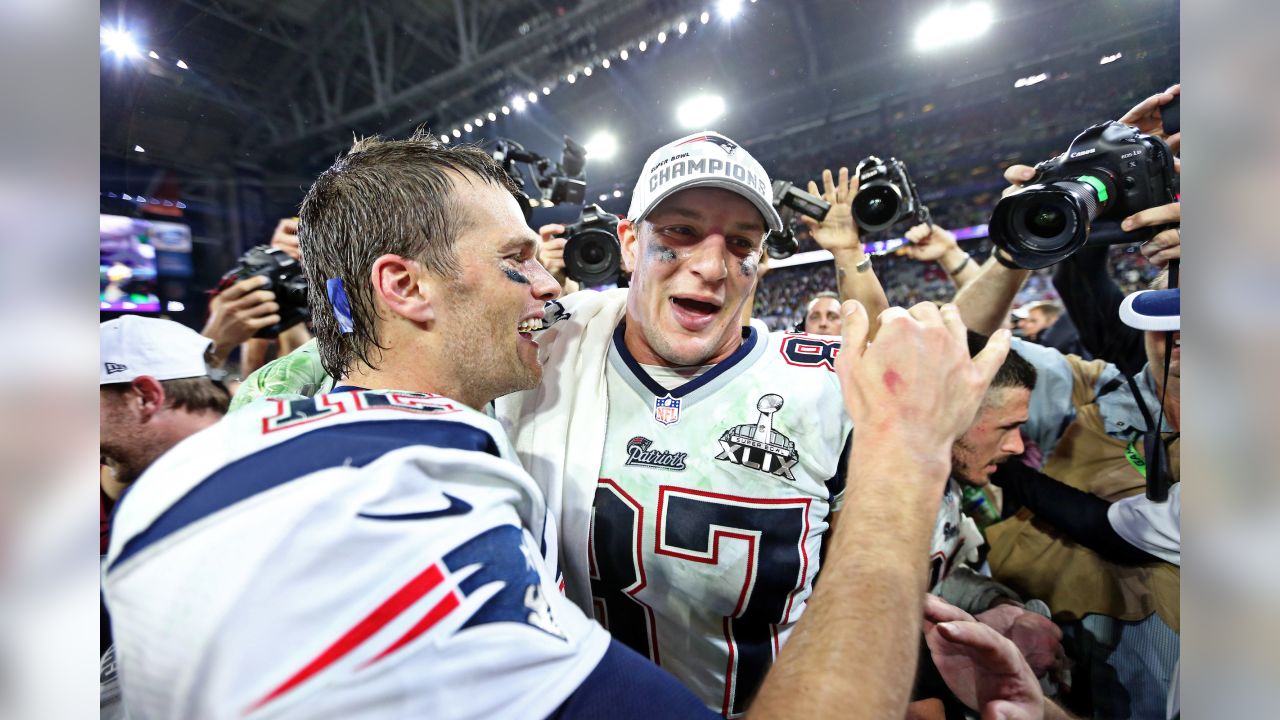 Tom Brady Given Stolen Super Bowl Jerseys by Patriots Owner Robert Kraft, News, Scores, Highlights, Stats, and Rumors