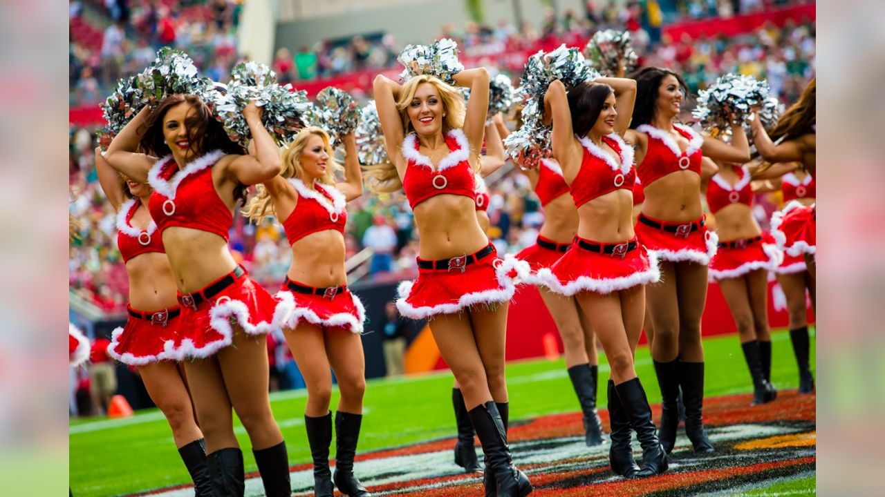 Buccaneers Cheerleader of the Week: Jessica