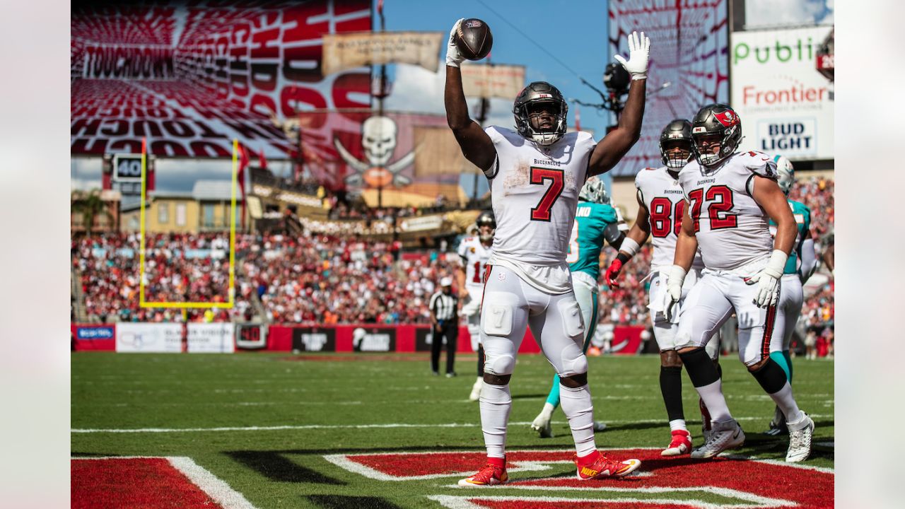 Leonard Fournette Switches to No. 7 Jersey with Bucs; Wore Same Number at  LSU, News, Scores, Highlights, Stats, and Rumors