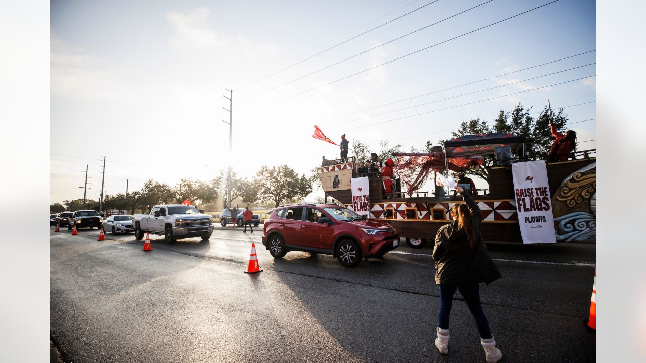 Get free Bucs swag at 'Raise the Flags' drive-thru event today