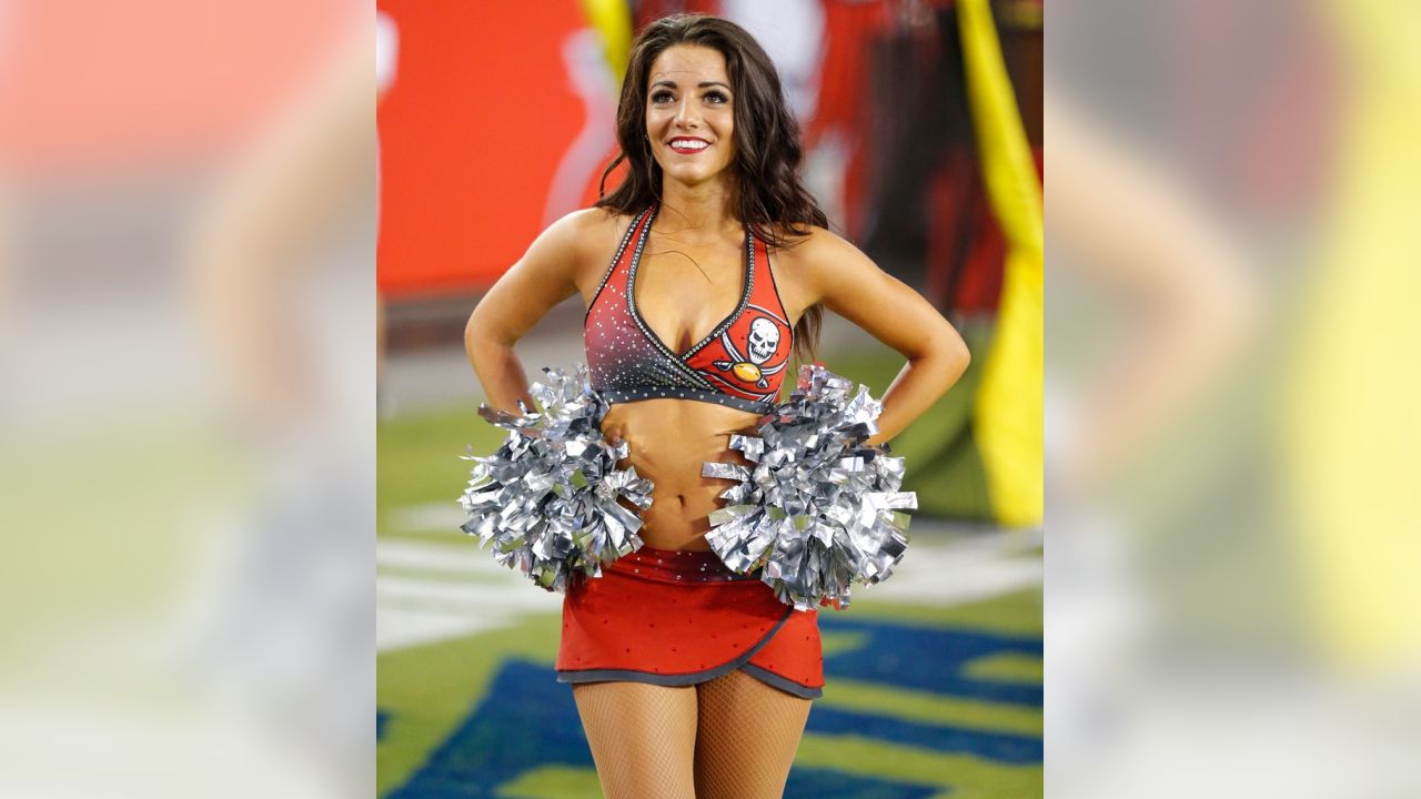 Tampa Bay Bucs Cheerleader  Nfl cheerleaders, Hottest nfl