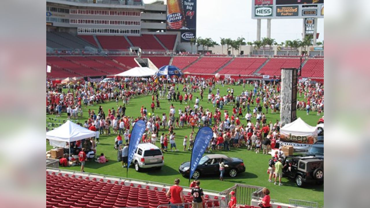 Buccaneers FanFest