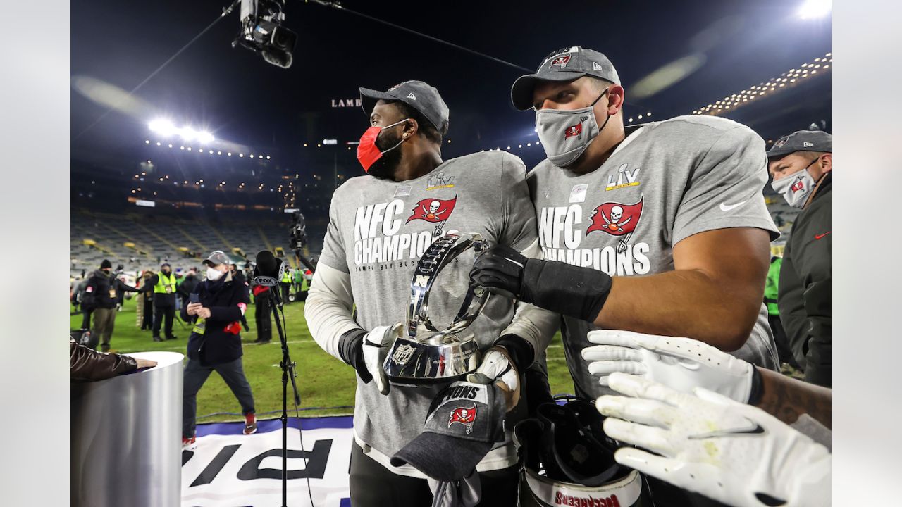 PHOTOS: Bucs Celebrate NFC Championship Win & Trophy Presentation