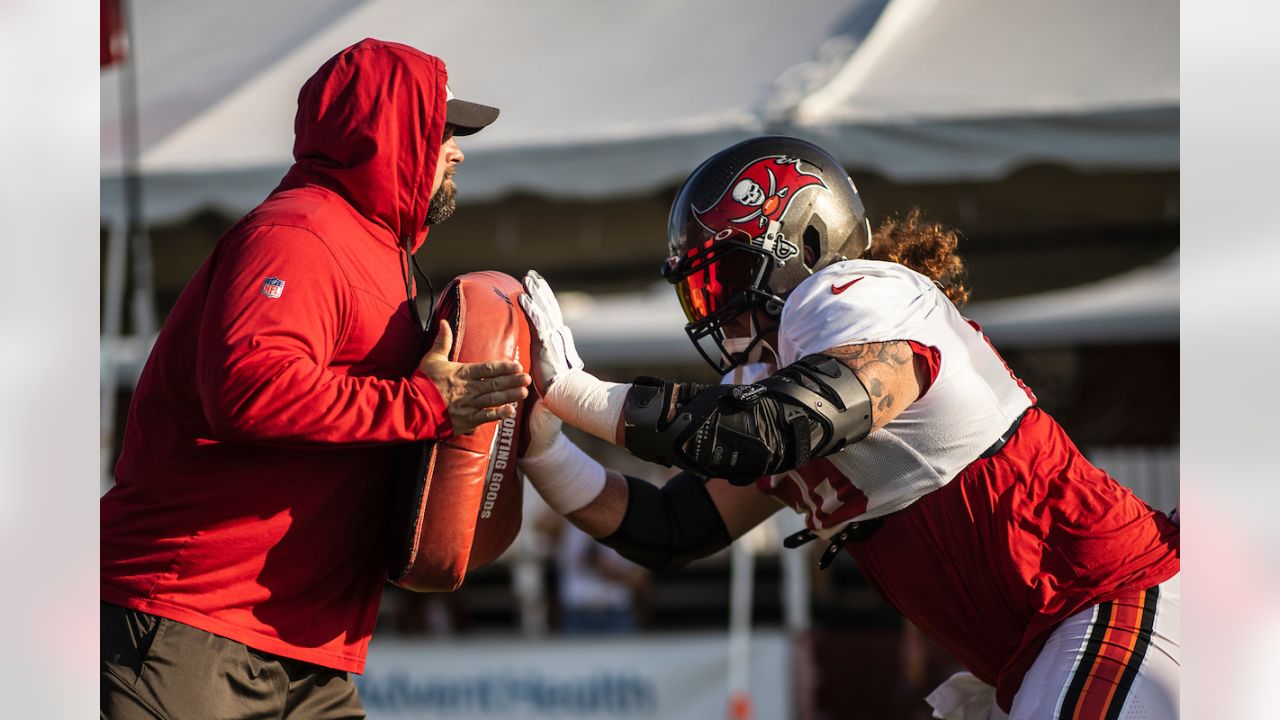 Buccaneers Training Camp Battle: Right Guard - A to Z Sports