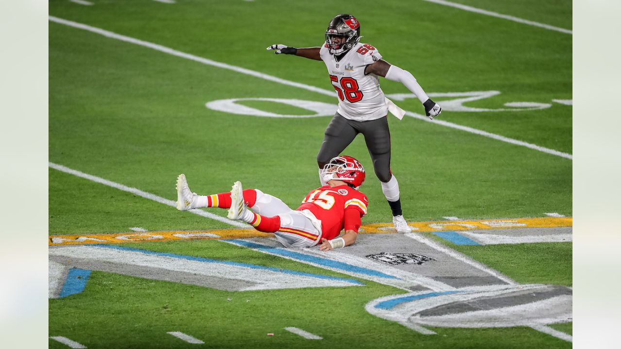 December 29, 2019: Tampa Bay Buccaneers linebacker Shaquil Barrett (58)  looks on during the NFL game between the Atlanta Falcons and the Tampa Bay  Buccaneers held at Raymond James Stadium in Tampa