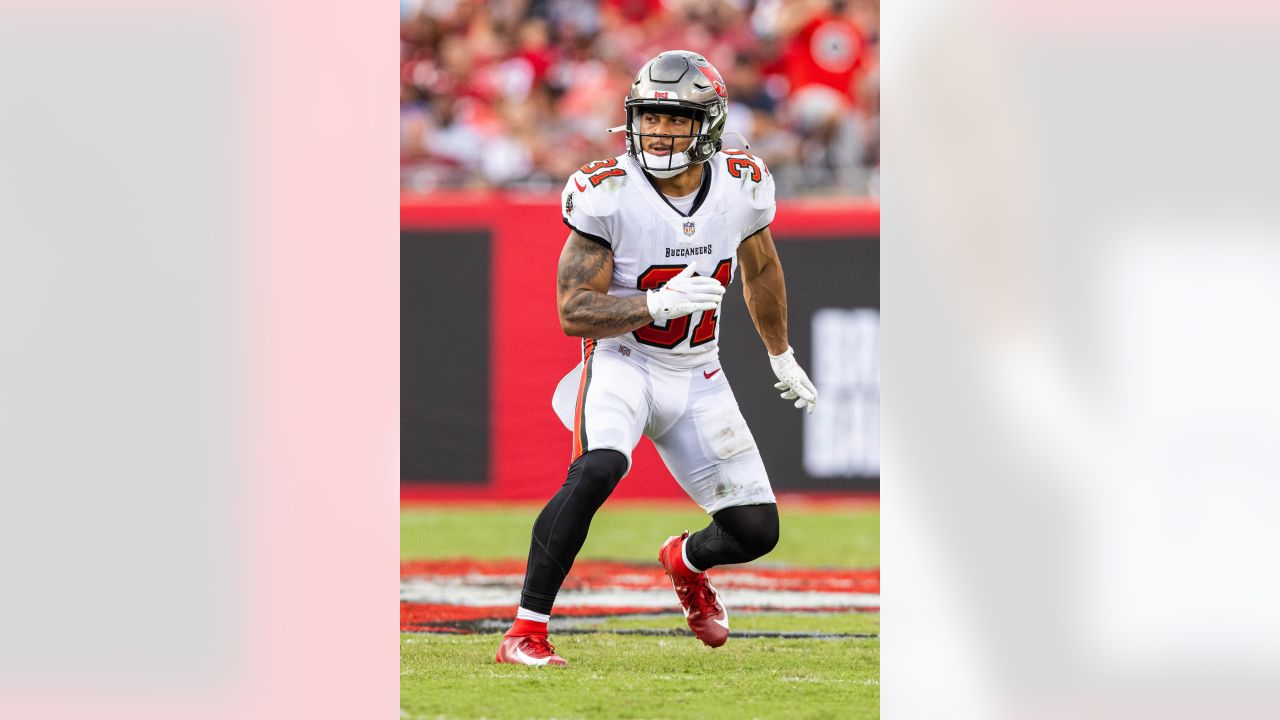 Official Tampa Bay Buccaneers Players names skyline 2022 NFC south