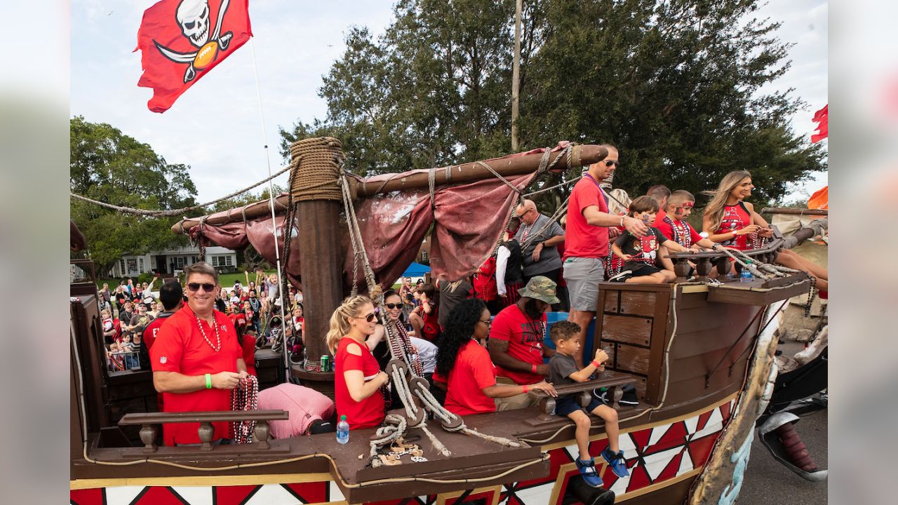 Photo Gallery: A look at Gasparilla Bowl pregame exercises