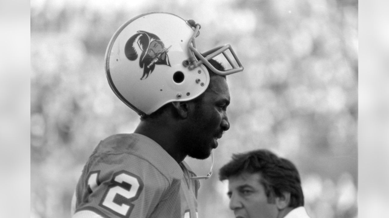 A little Throwback Thursday featuring QB Doug Williams