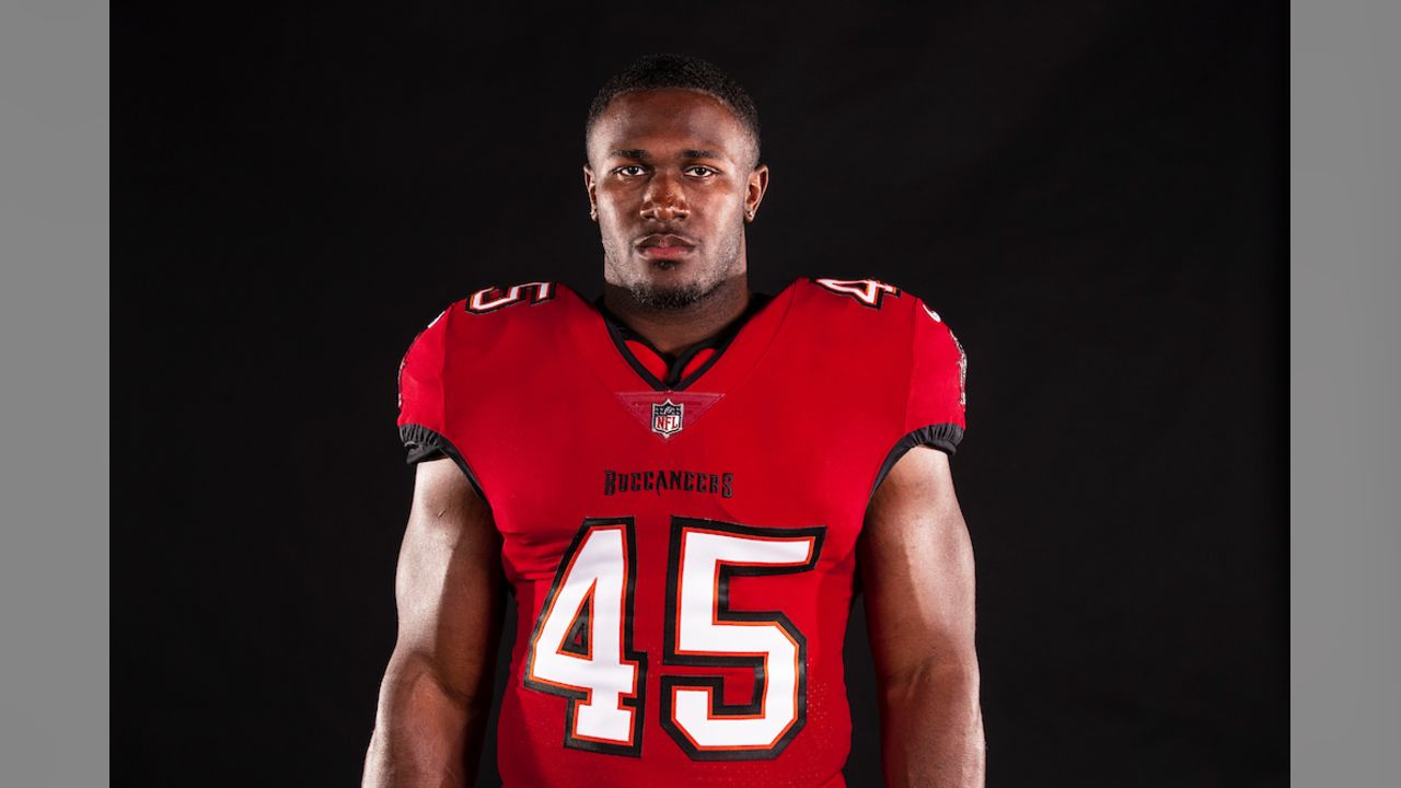 Photos of the Bucs Red Uniform