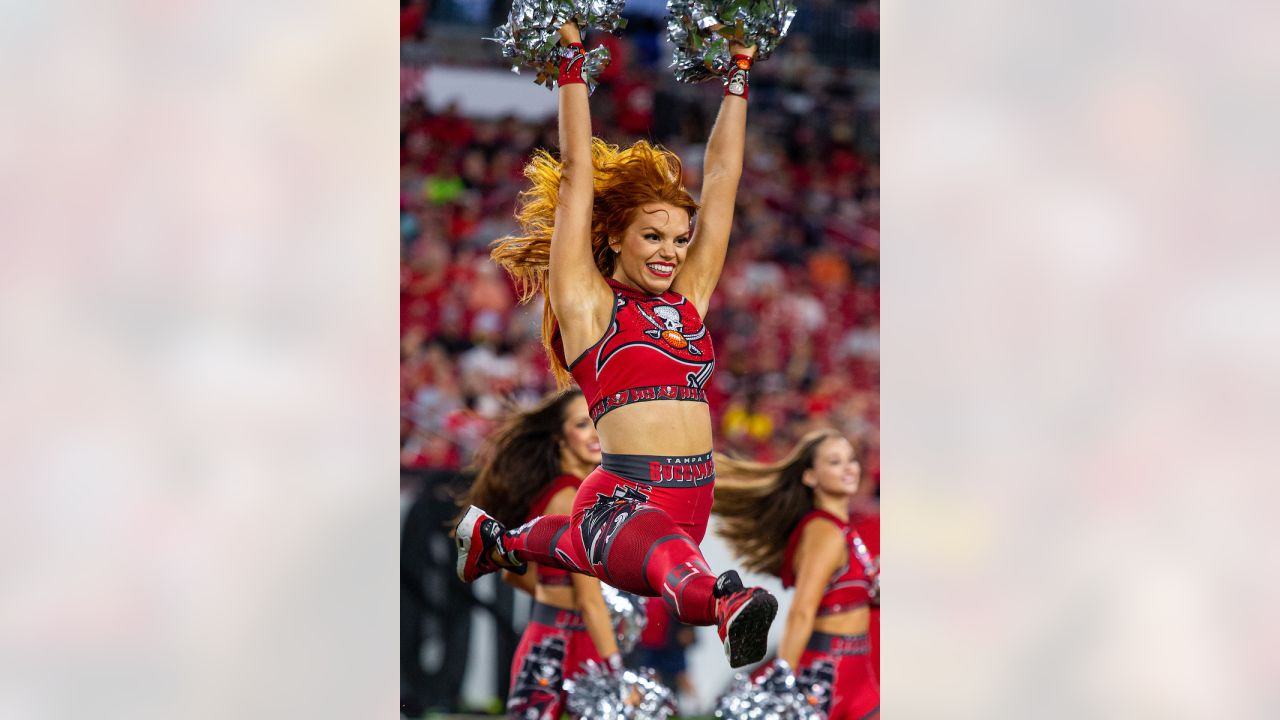 Pro Bowl Talyn Of The Tampa Bay Buccaneers – Ultimate Cheerleaders