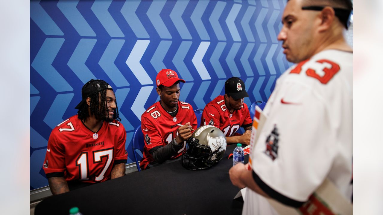 PHOTOS: AdventHealth, Buccaneers welcome cutest 'rookie class' ahead of  2023 NFL Draft