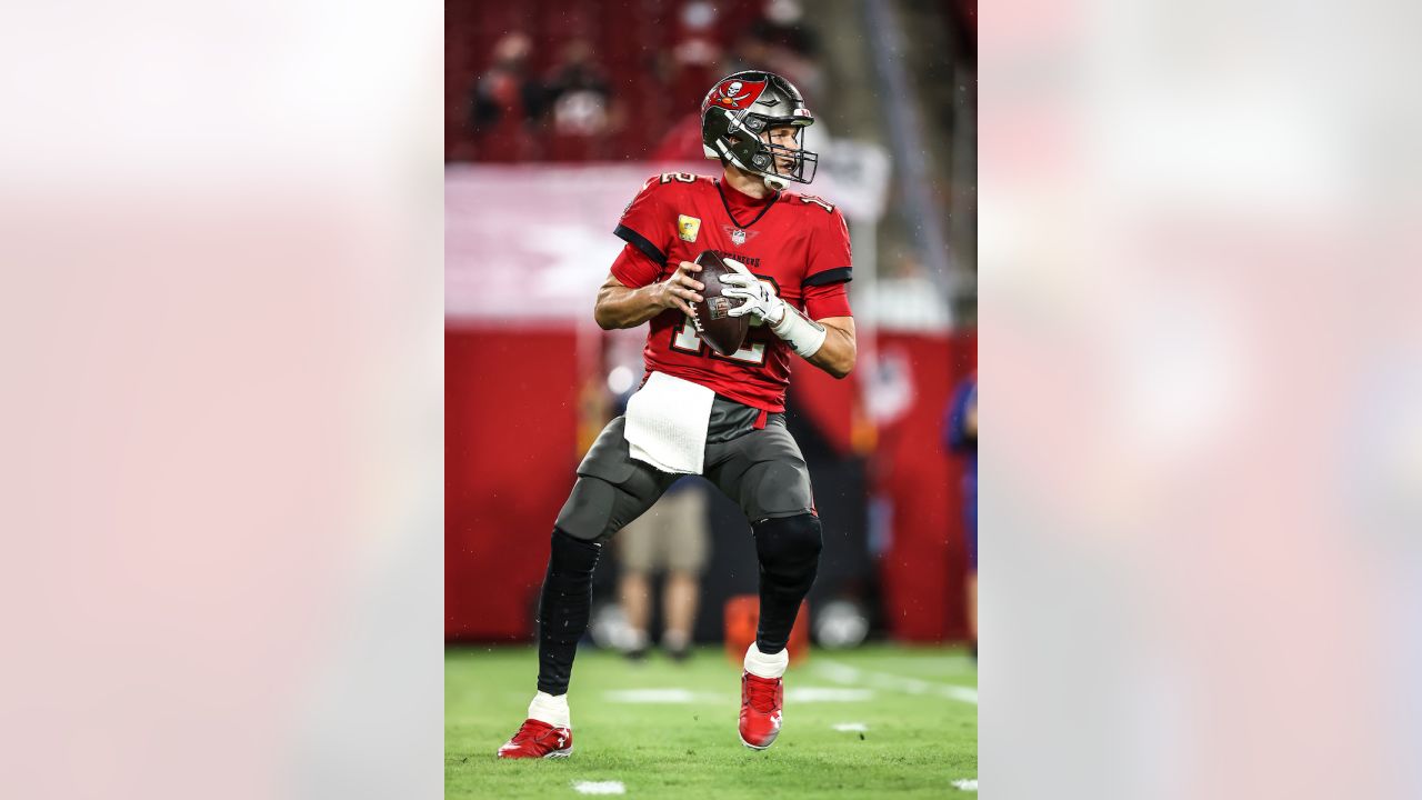 Bucs QB Brady Still Pissed Off By Pick-6 vs Saints